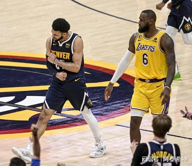 包含美国网球队横扫德国网球队,穆雷关键制胜的词条 包含美国网球队横扫德国网球队,穆雷关键制胜的词条