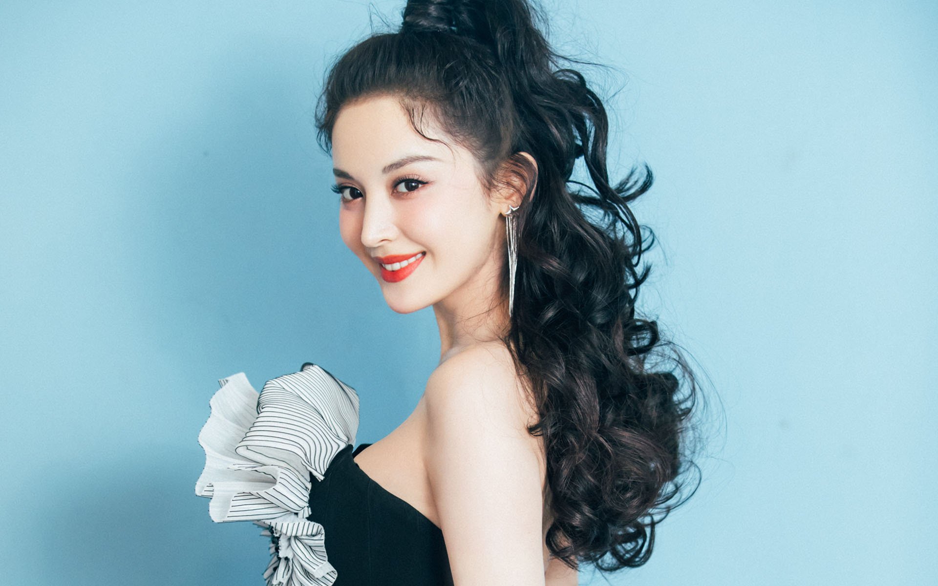 红牛风暴席卷北非,德里赫特一役铸就传奇